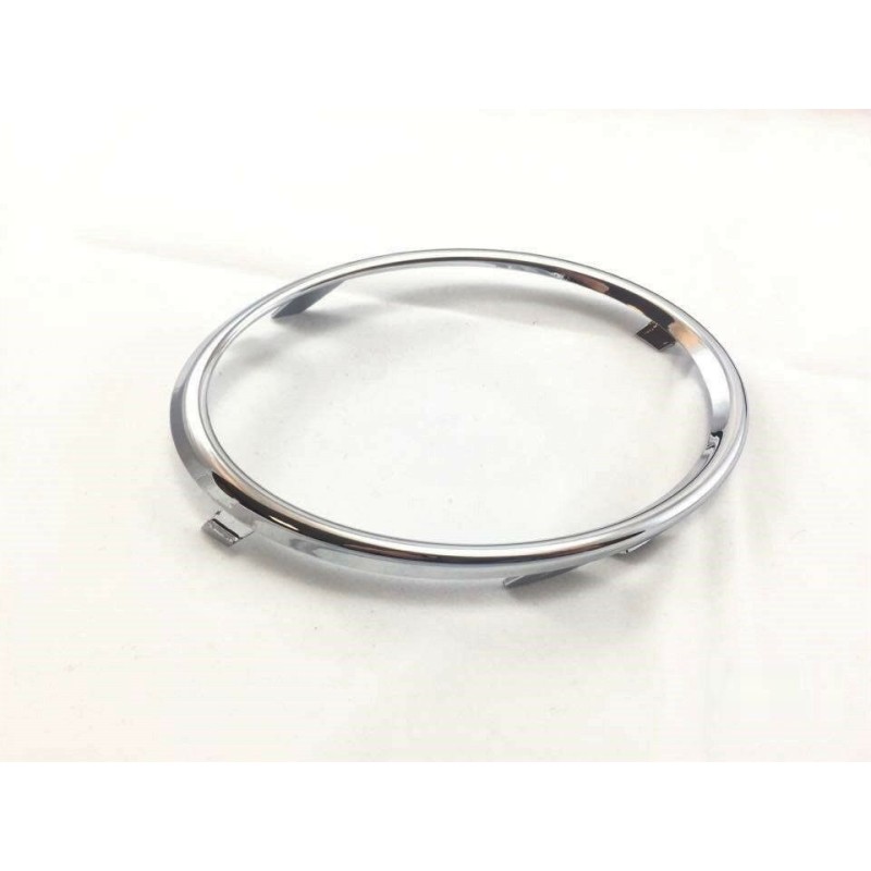 Pare-chocs avant, feu antibrouillard, grille droite coté passager + chrome - Pièces d'origine Audi 8T0807682D01C/8T08531022ZZ.