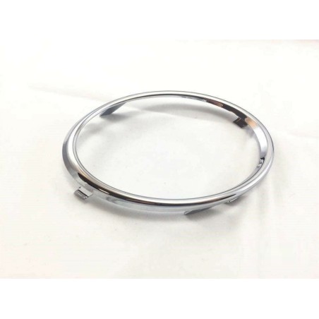 Pare-chocs avant, feu antibrouillard, grille droite coté passager + chrome - Pièces d'origine Audi 8T0807682D01C/8T08531022ZZ. Pare-chocs avant, feu antibrouillard, grille droite coté passager + chrome - Pièces d'origine Audi 8T0807682D01C/8T08531022ZZ.