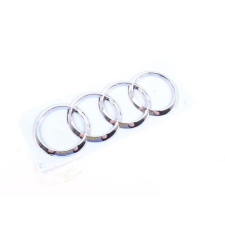 Emblème de logo de coffre arrière - Pièces d'origine Audi 8S08537422ZZ Emblème de logo de coffre arrière - Pièces d'origine Audi 8S08537422ZZ