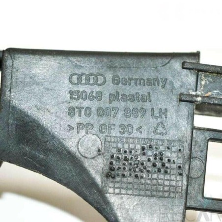 Support de fixation supérieur de pare-chocs arrière gauche - Pièces d'origine Audi 8T0807889 Support de fixation supérieur de pare-chocs arrière gauche - Pièces d'origine Audi 8T0807889