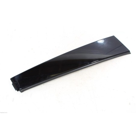 Garniture de couverture de pilier B de porte arrière gauche coté conducteur en noir brillant - Pièces d'origine Audi 4G0839901B5 Garniture de couverture de pilier B de porte arrière gauche coté conducteur en noir brillant - Pièces d'origine Audi 4G0839901B5