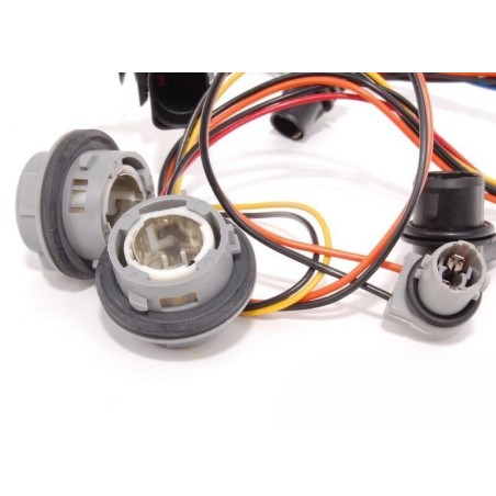 Platine support ampoules arrière inférieur de feu de position avec câbles - Pièces d'origine Audi 4L0945221A