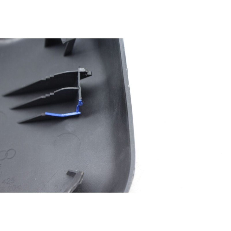 Couvercle de lampe de feu arrière gauche coté conducteur noir - Pièces d'origine Audi 4L0945425