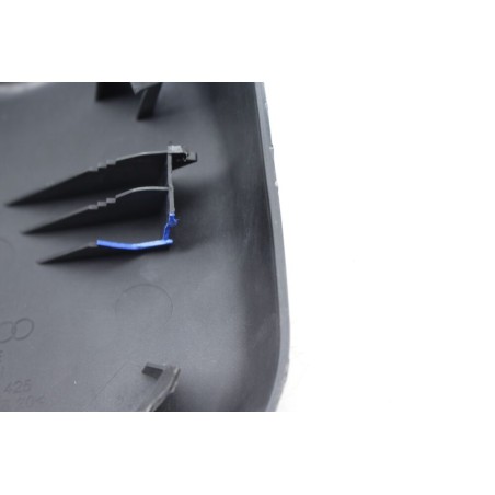 Couvercle de lampe de feu arrière gauche coté conducteur noir - Pièces d'origine Audi 4L0945425 Couvercle de lampe de feu arrière gauche coté conducteur noir - Pièces d'origine Audi 4L0945425