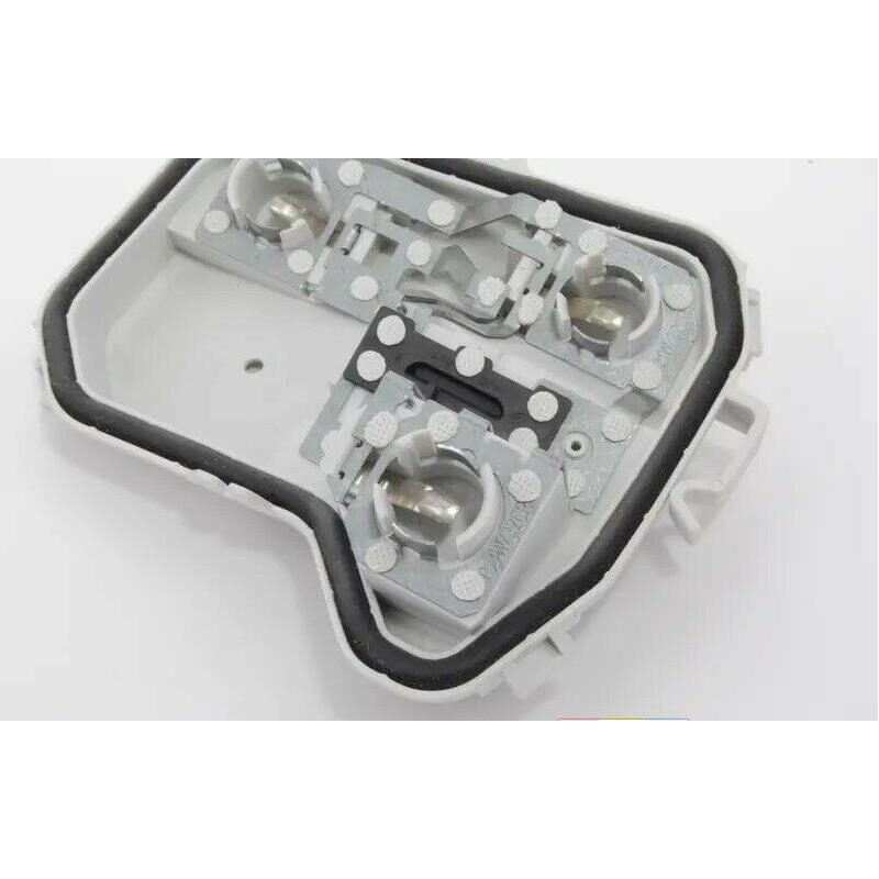 Platine support ampoules de feu arrière droit coté passager AUDI A4 - Pièces d'origine Audi 8E9945258C