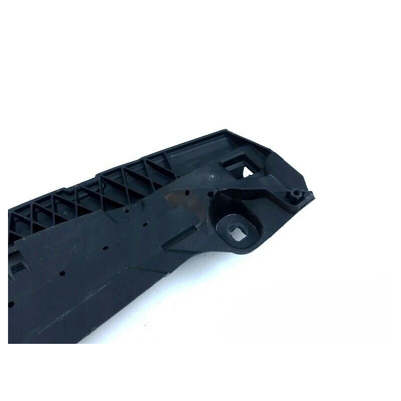 Plaque d'extrémité inférieure centrale de pare-chocs avant S-Line - Pièces d'origine Audi 8S0807233F.