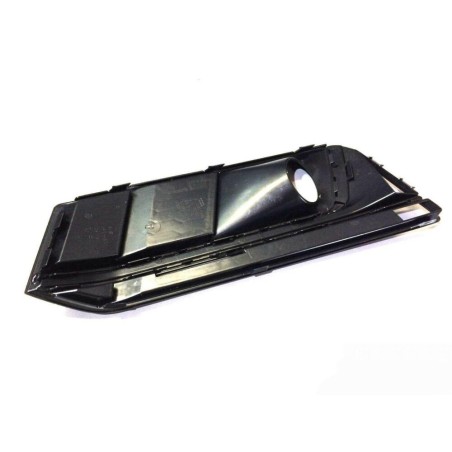 Pare-chocs avant S-Line avec grille inférieure en chrome foncé côté droit coté passager - Pièces d'origine Audi 8W0807682GFUQ. Pare-chocs avant S-Line avec grille inférieure en chrome foncé côté droit coté passager - Pièces d'origine Audi 8W0807682GFUQ.