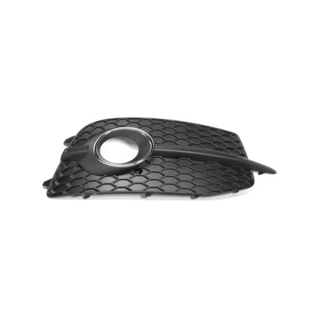Grille de phare antibrouillard de pare-chocs droit S-Line coté passager - Pièces d'origine Audi 8U0807682DSP9. Grille de phare antibrouillard de pare-chocs droit S-Line coté passager - Pièces d'origine Audi 8U0807682DSP9.