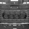 Bouclier avant Sportback avec grille centrale noire - Pièces d'origine Audi 8P4853651AVMZ Bouclier avant Sportback avec grille centrale noire - Pièces d'origine Audi 8P4853651AVMZ
