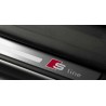 Bande de seuil d'entrée de porte avant gauche coté conducteur Sportback S Line - Pièces d'origine Audi 8T8853373B01C Bande de seuil d'entrée de porte avant gauche coté conducteur Sportback S Line - Pièces d'origine Audi 8T8853373B01C