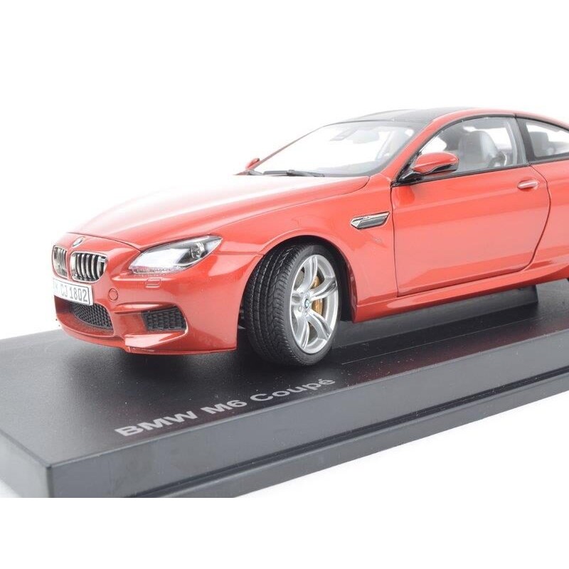 Modèle réduit à l'échelle 1:18 de la BMW M6 Coupé rouge - Pièce d'origine BMW 80432218738