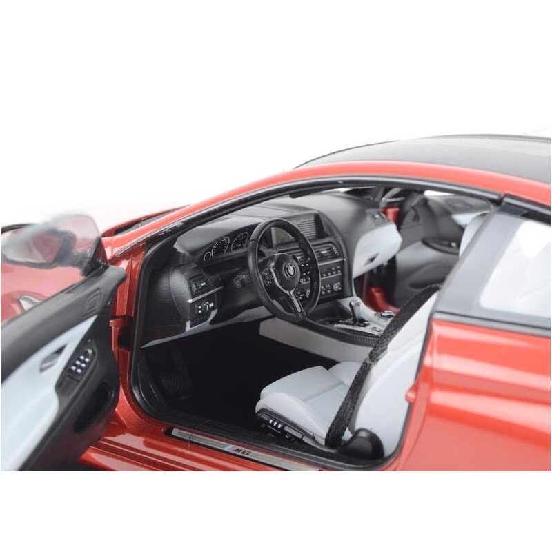 Modèle réduit à l'échelle 1:18 de la BMW M6 Coupé rouge - Pièce d'origine BMW 80432218738