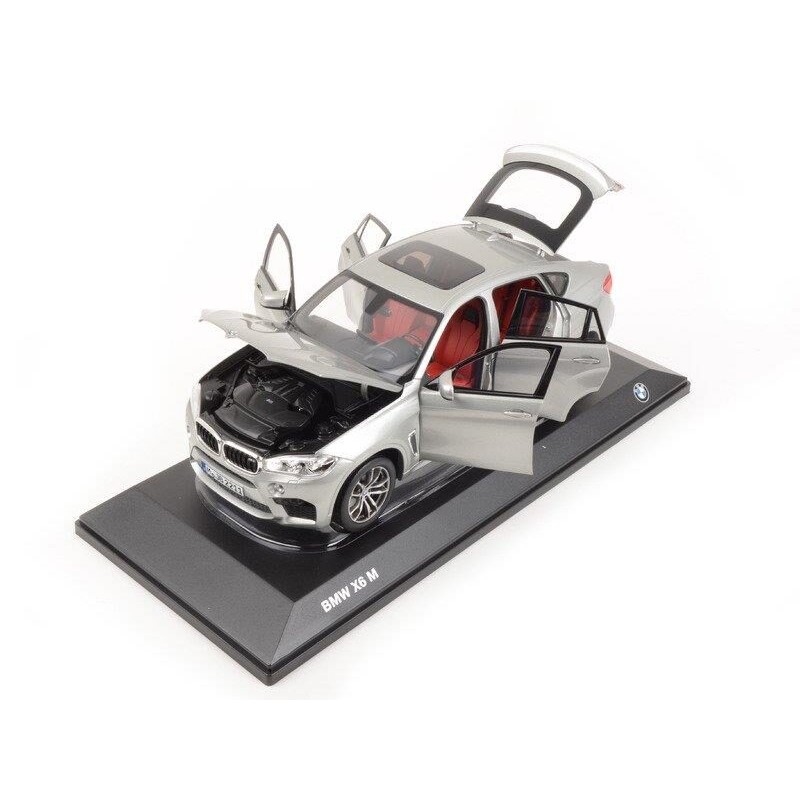 Pièce automobile d'origine BMW 80432364886 à l'échelle 1:18 X6M gris Donington.