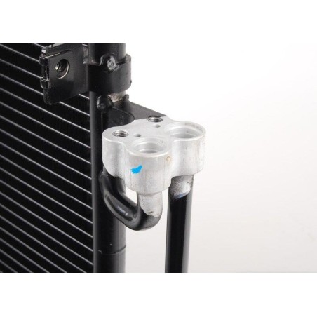 Condenseur de climatisation - Pièce d'origine BMW 64538398181 Condenseur de climatisation - Pièce d'origine BMW 64538398181