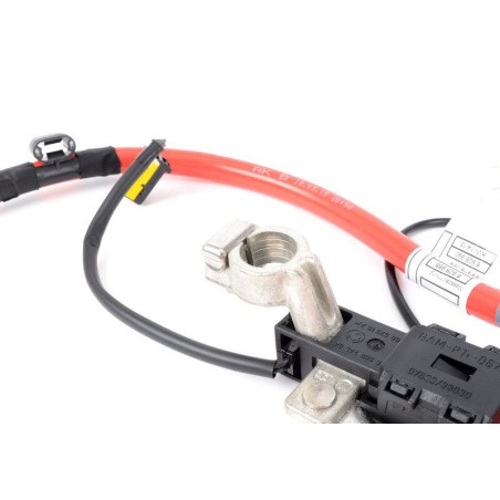 Câble de batterie (pôle positif) - Pièce d'origine BMW 61126928990 Câble de batterie (pôle positif) - Pièce d'origine BMW 61126928990