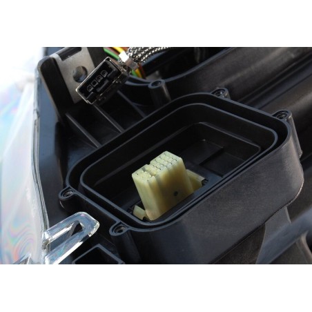 Phare avant gauche adaptatif à courbe bi-xénon - Pièce d'origine BMW 63117182517 Phare avant gauche adaptatif à courbe bi-xénon - Pièce d'origine BMW 63117182517