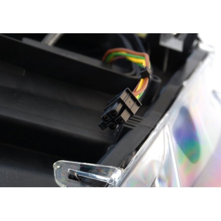 Phare avant gauche adaptatif à courbe bi-xénon - Pièce d'origine BMW 63117182517 Phare avant gauche adaptatif à courbe bi-xénon - Pièce d'origine BMW 63117182517