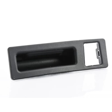 Bouton poussoir de hayon de coffre - Pièce d'origine BMW 51247240830 Bouton poussoir de hayon de coffre - Pièce d'origine BMW 51247240830