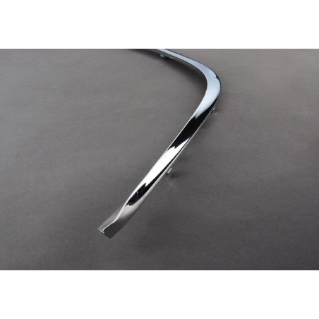 Moulure de pare-chocs chromée droite - Pièce d'origine BMW 51118125438 Moulure de pare-chocs chromée droite - Pièce d'origine BMW 51118125438
