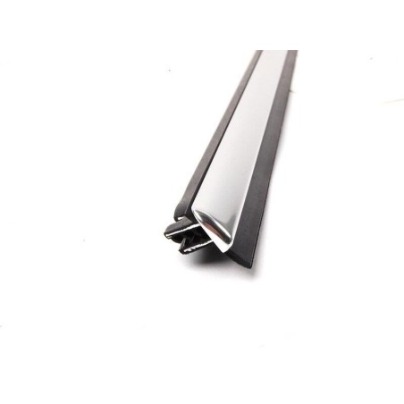 Moulure de fenêtre avant en chrome - Pièce d'origine BMW 51328226105 Moulure de fenêtre avant en chrome - Pièce d'origine BMW 51328226105