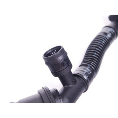 Tuyau de raccordement de ventilation du carter - Cylindres 1-4 - Pièce d'origine BMW 11157646086