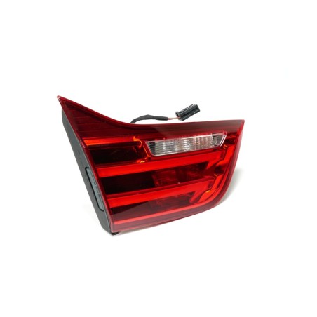 Feux arrière à LED pour le lifting LCI - Pièce d'origine BMW 63217426052/63218496524, côté droit.