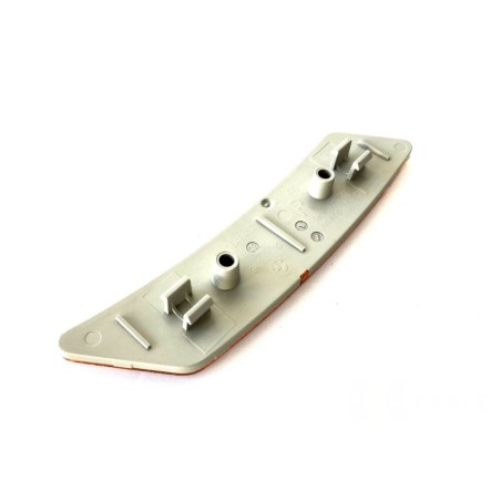 Réflecteur latéral de pare-chocs avant droit USA - Pièce d'origine BMW 63147848452 Réflecteur latéral de pare-chocs avant droit USA - Pièce d'origine BMW 63147848452