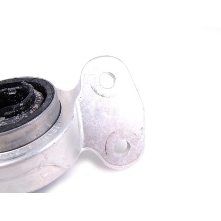 Ensemble de silentblocs de bras de suspension avant - Pièce d'origine BMW 31126757623 Ensemble de silentblocs de bras de suspension avant - Pièce d'origine BMW 31126757623