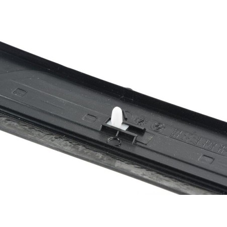Bordure de seuil de porte avant gauche - Pièce d'origine BMW 51472494821 Bordure de seuil de porte avant gauche - Pièce d'origine BMW 51472494821