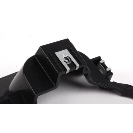 Pare-chocs avant M Sport N/S Support de feu antibrouillard gauche - Pièce d'origine BMW 51118045447 Pare-chocs avant M Sport N/S Support de feu antibrouillard gauche - Pièce d'origine BMW 51118045447