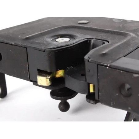Verrou de capot droit - Pièce d'origine BMW 51238164764 Verrou de capot droit - Pièce d'origine BMW 51238164764