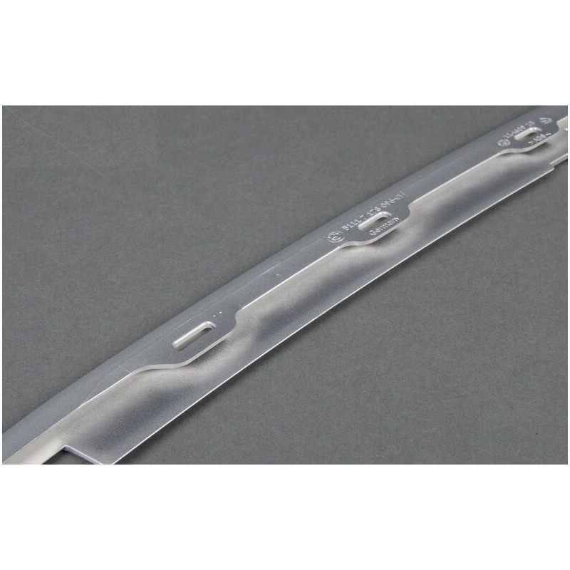 LCI 2007/03 - 2010 Bande de garniture de pare-chocs avant - Pièce d'origine BMW 51117178096