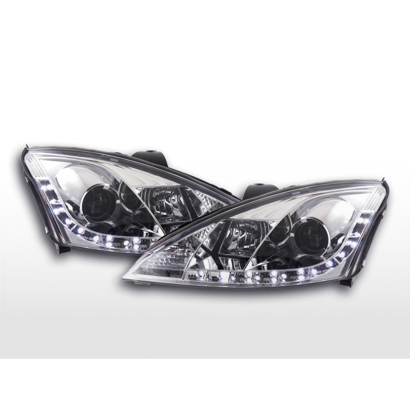 Phare Daylight à LED DRL look Ford Focus 3/4/5 portes. 01-04 chrome pour véhicules avec direction à droite